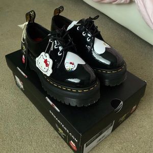 ❌SOLD❌ NWT Dr. Martens x Hello Kitty 1461 Quad